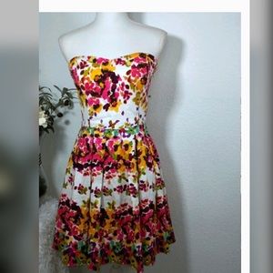 Guess strapless dress, size M, never worn,length28